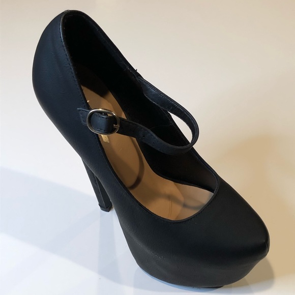 Black Platform Heel - Picture 5 of 7